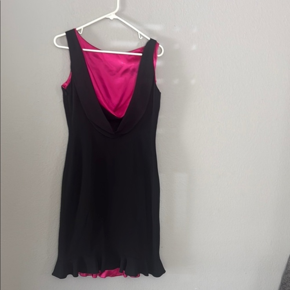 💯 silk Flores & Flores Elegant Black and Pink Midi Dress with V-Neck y2k 90s lbd